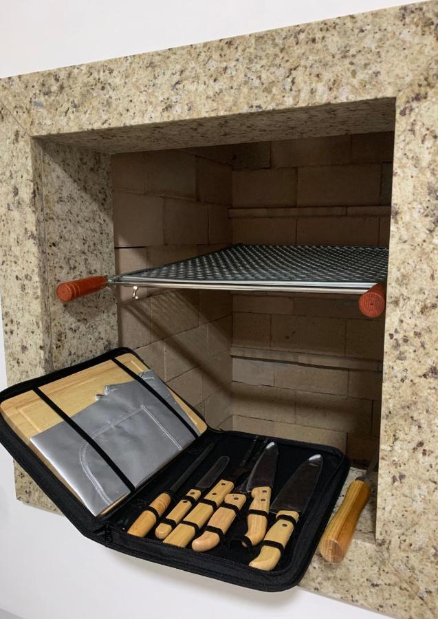 Apartamento Nino's - 150m Da De Mariscal Bombinhas